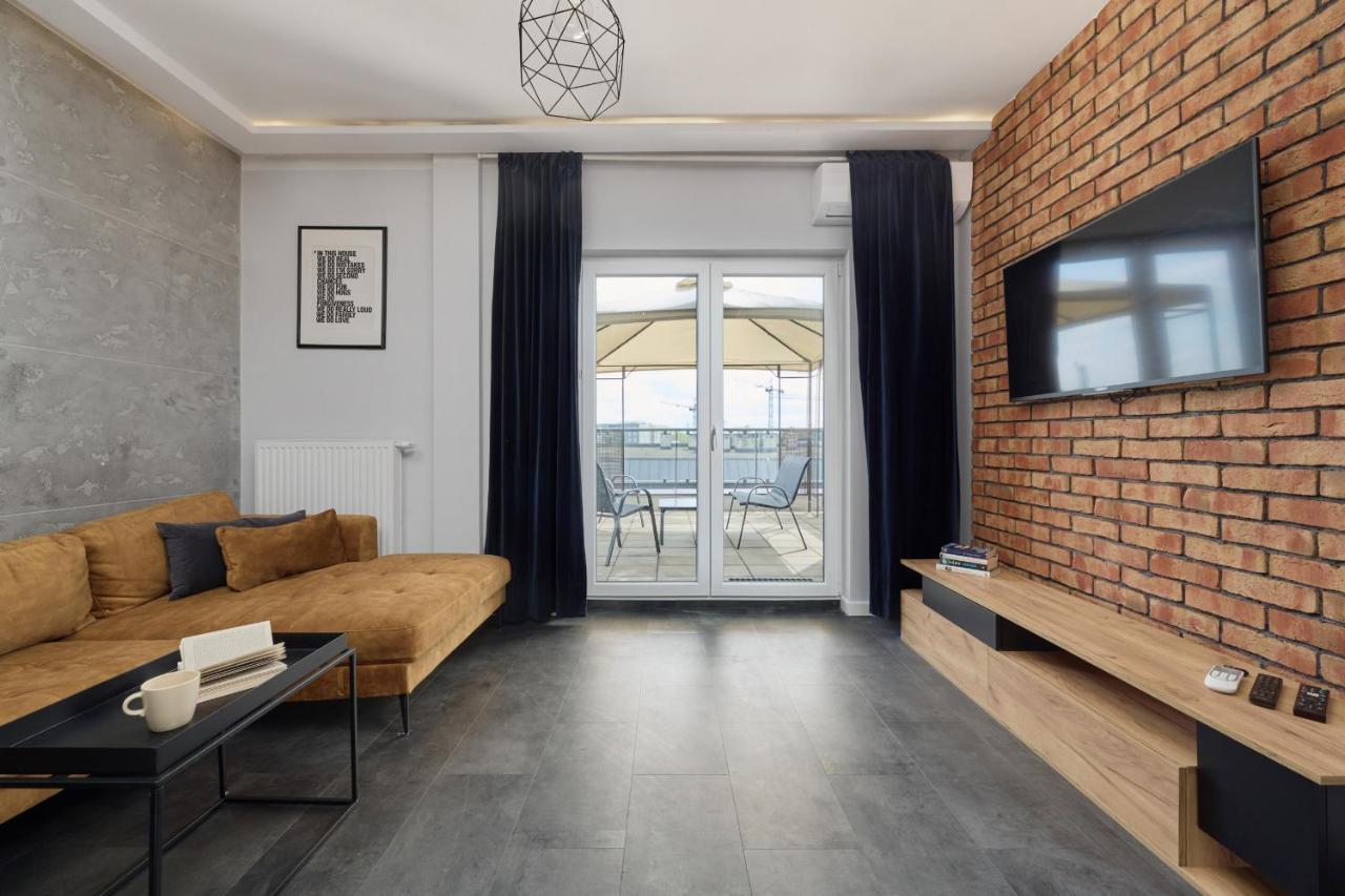 Stylish Kosciuszki Apartaments Near The Market Square With Free Garage Wroclaw By Noclegi Renters Exterior photo