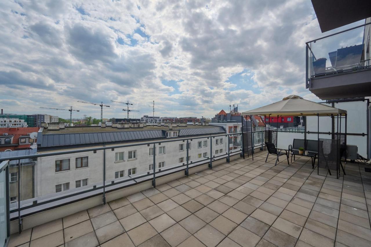 Stylish Kosciuszki Apartaments Near The Market Square With Free Garage Wroclaw By Noclegi Renters Exterior photo