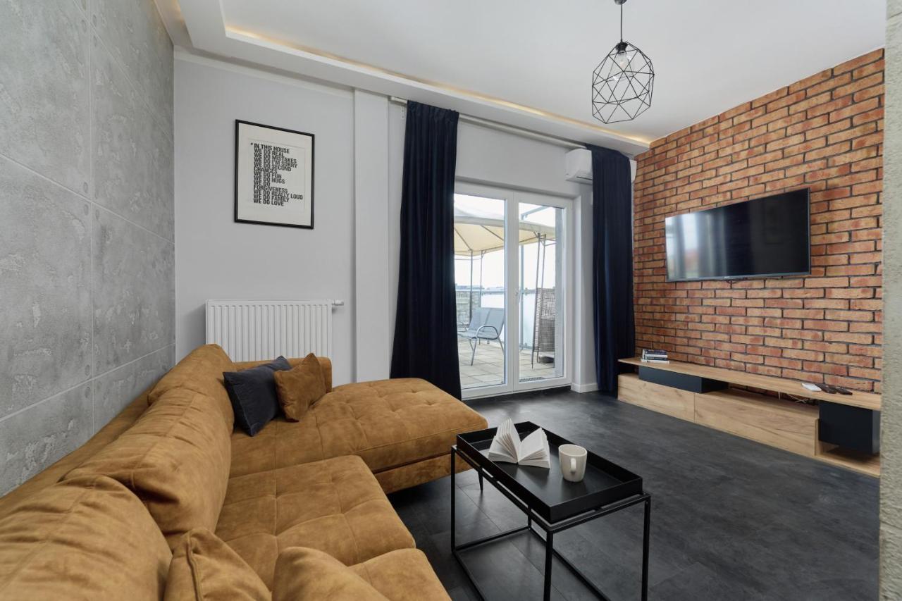 Stylish Kosciuszki Apartaments Near The Market Square With Free Garage Wroclaw By Noclegi Renters Exterior photo