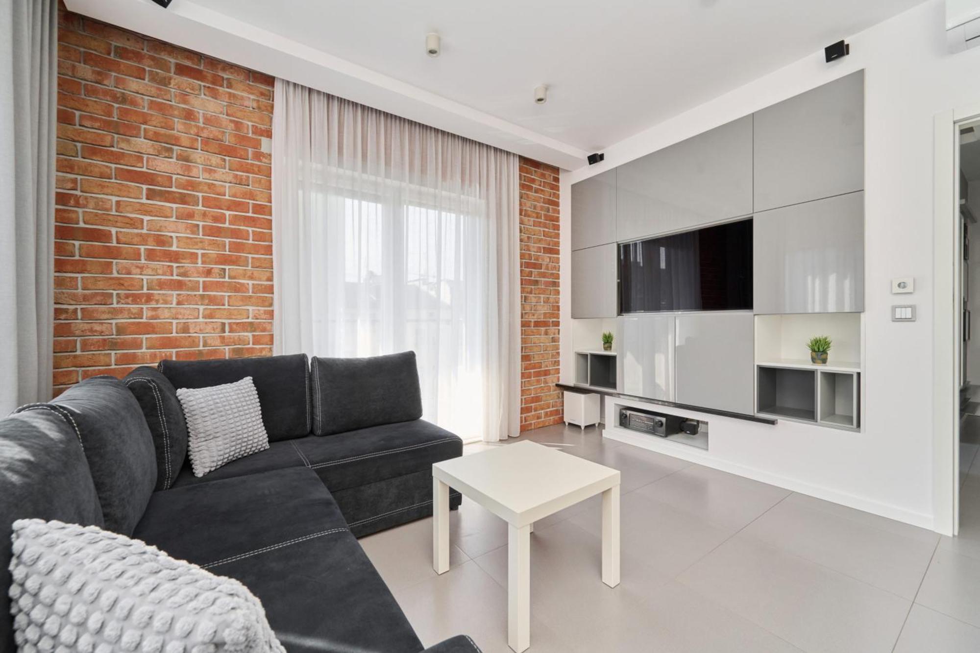 Stylish Kosciuszki Apartaments Near The Market Square With Free Garage Wroclaw By Noclegi Renters Exterior photo
