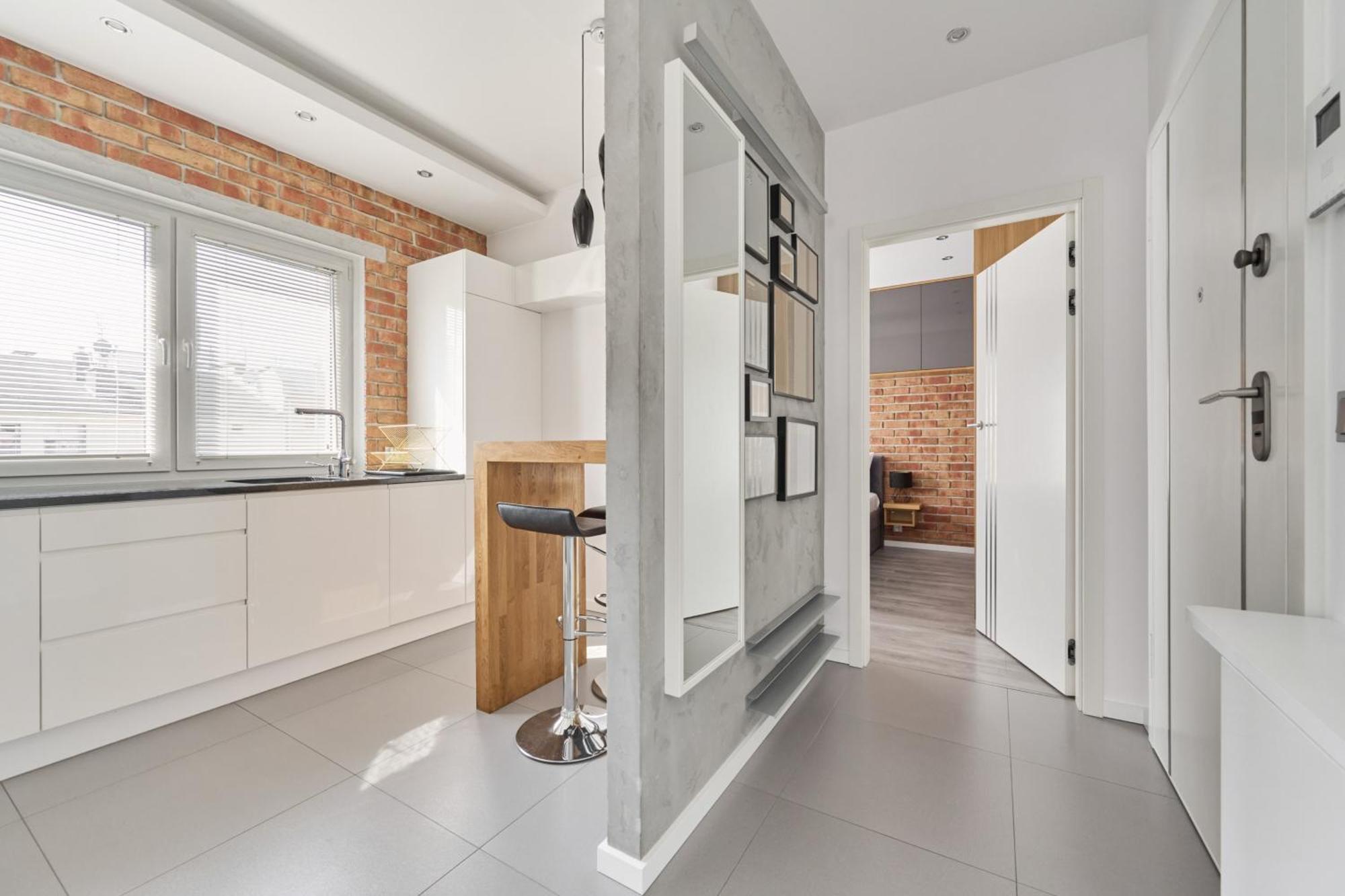 Stylish Kosciuszki Apartaments Near The Market Square With Free Garage Wroclaw By Noclegi Renters Exterior photo