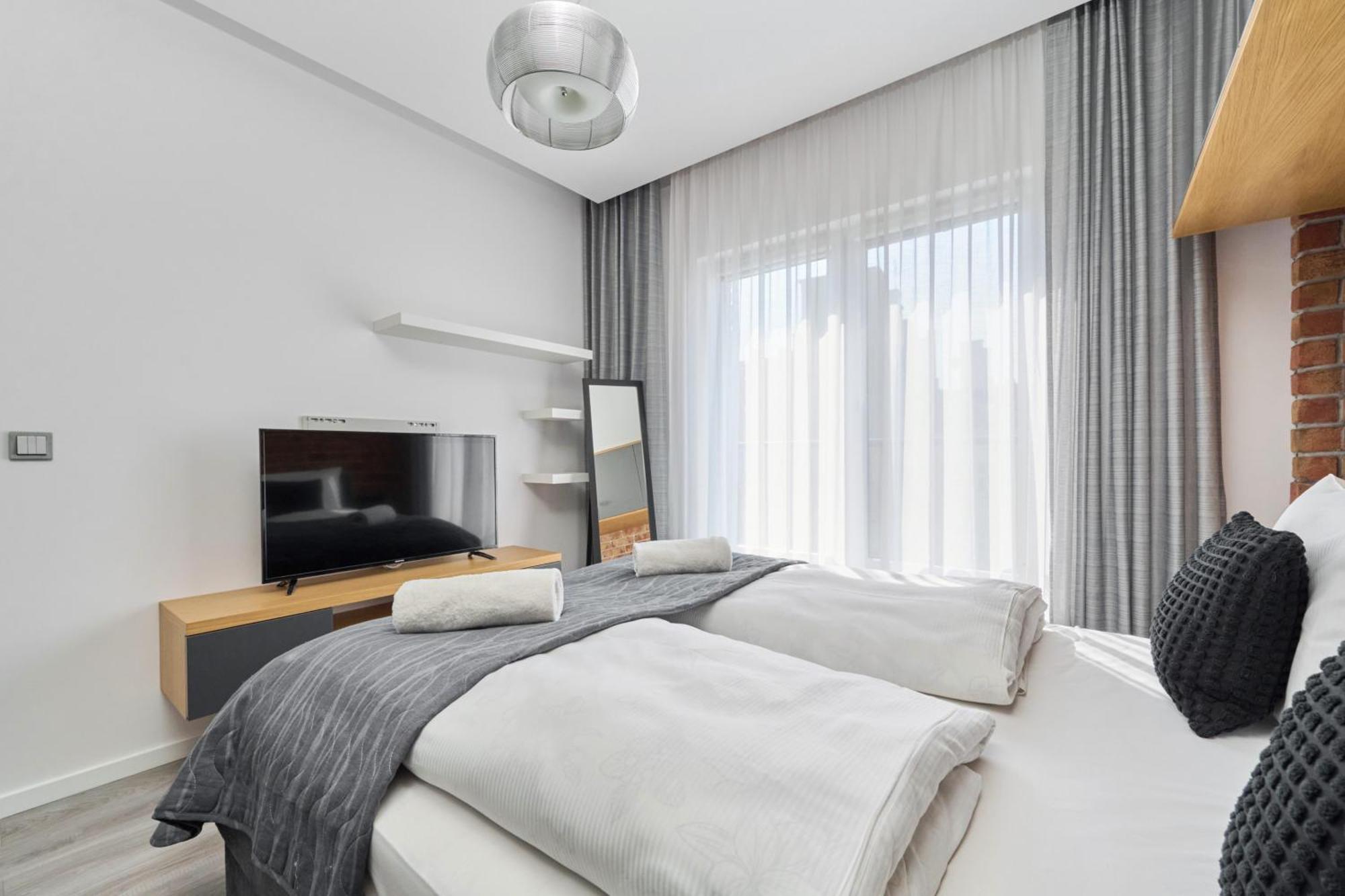 Stylish Kosciuszki Apartaments Near The Market Square With Free Garage Wroclaw By Noclegi Renters Exterior photo